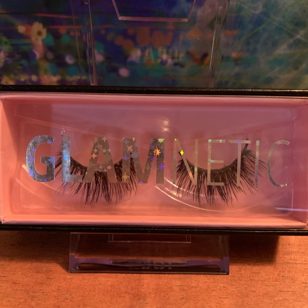 Glamnetic Magnetic Eyelashes in Brat